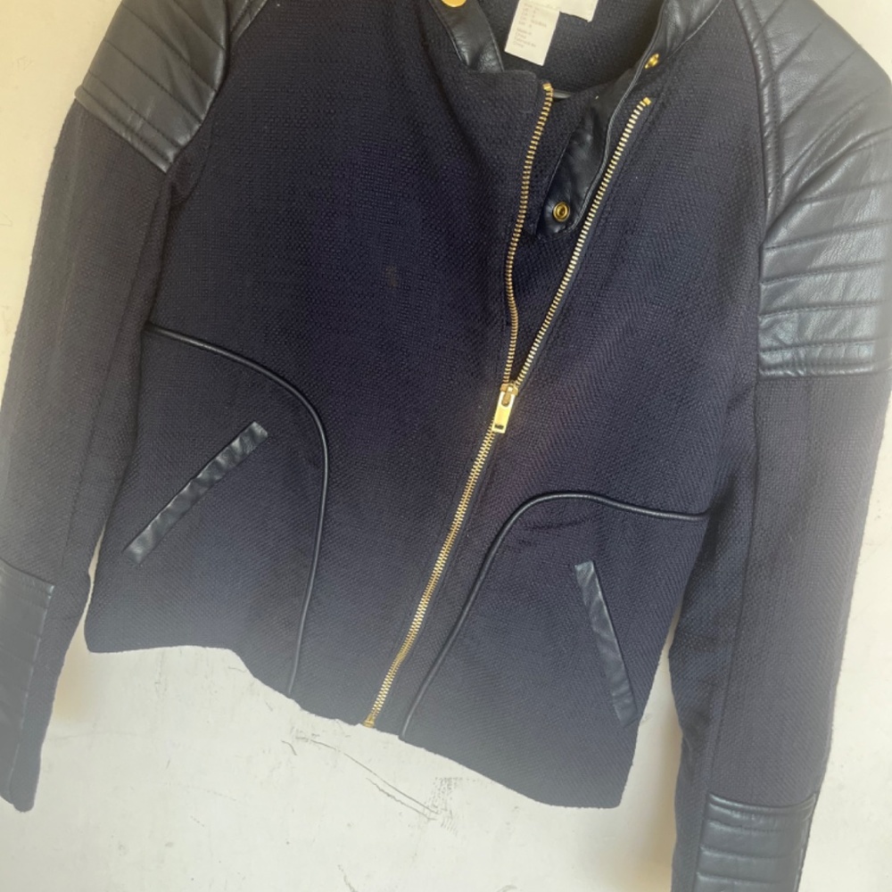 Multiple Jackets - Picture 3 of 16